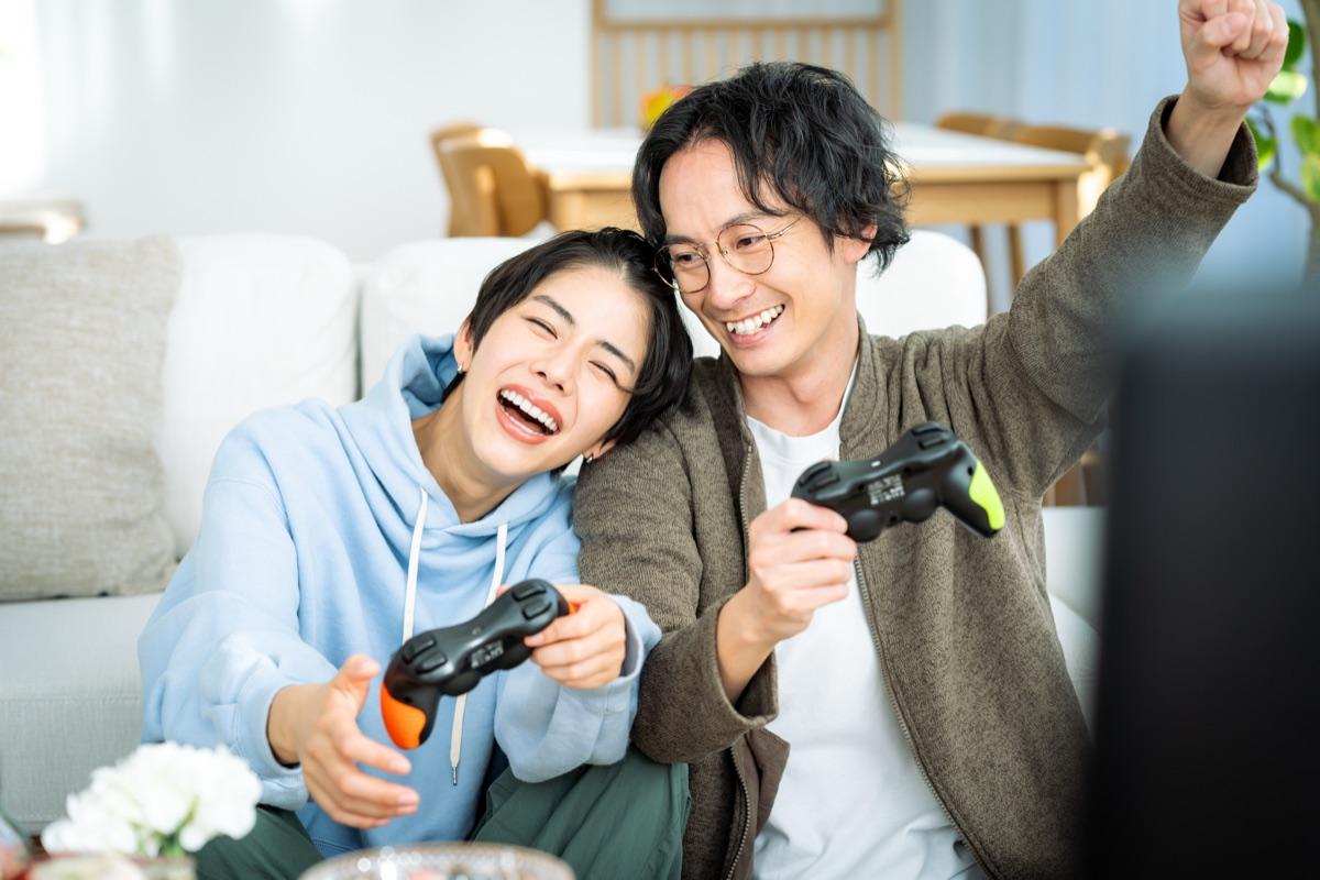 既婚者友達とオンラインゲーム